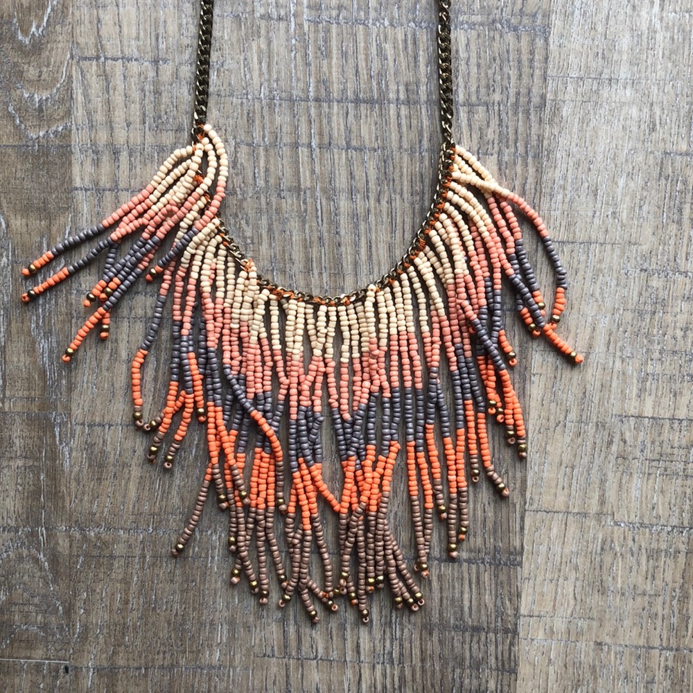 Fringe style beaded necklace